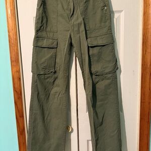 Medium rise Cargo pants